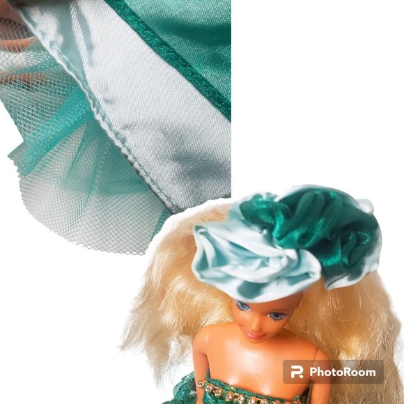 Barbie Dress - Picture 3 of 4